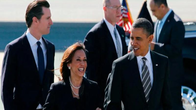 File Photo of Barack Obama And Kamala Harris