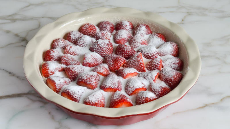 Fresh Strawberry Cake