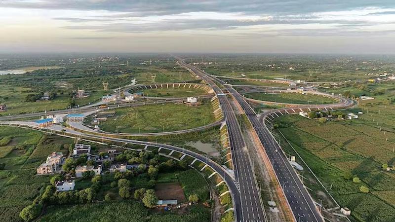 Good News for Delhi-NCR Commuters: Delhi-Mumbai Expressway Nears Completion, Opening Soon