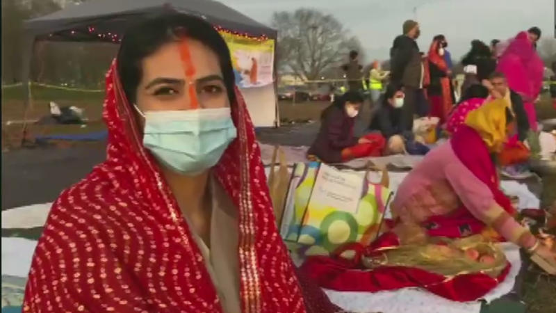 Hundreds of Indian-Americans in Virginia celebrate Chhath Puja