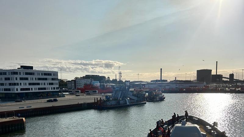 INS Tabar arrives in Denmark 