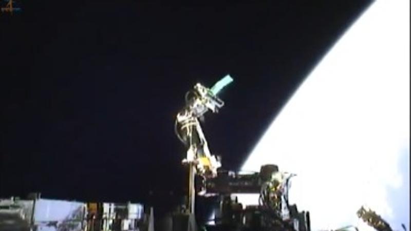 ISRO Demonstrates Robotic Technology, Successfully Captures Space Debris With Robotic Arm