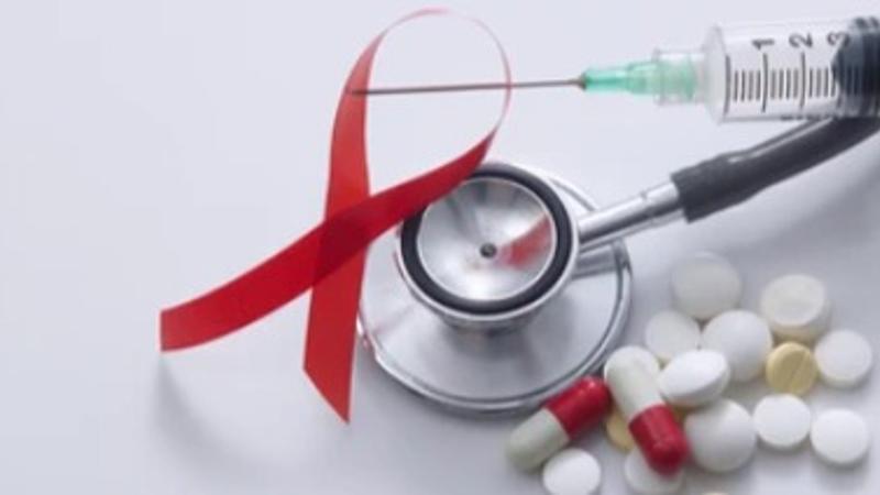 students died due to HIV infection