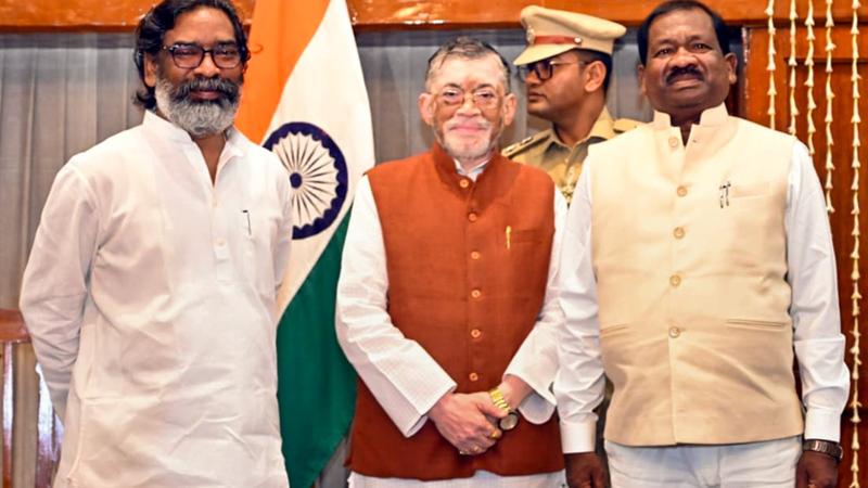 JMM MLA Ramdas Soren took oath