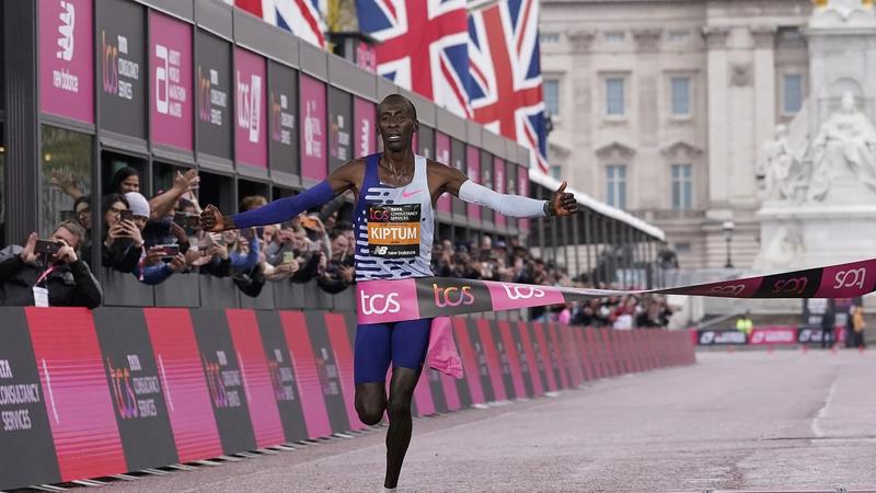 Kelvin Kiptum was a gold-medal favorite. After his death, his memory lingers over Olympic marathon