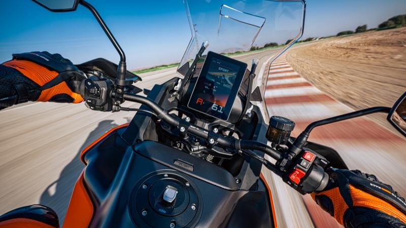 KTM to offer a new TFT display and will be equipped with Android Automotive