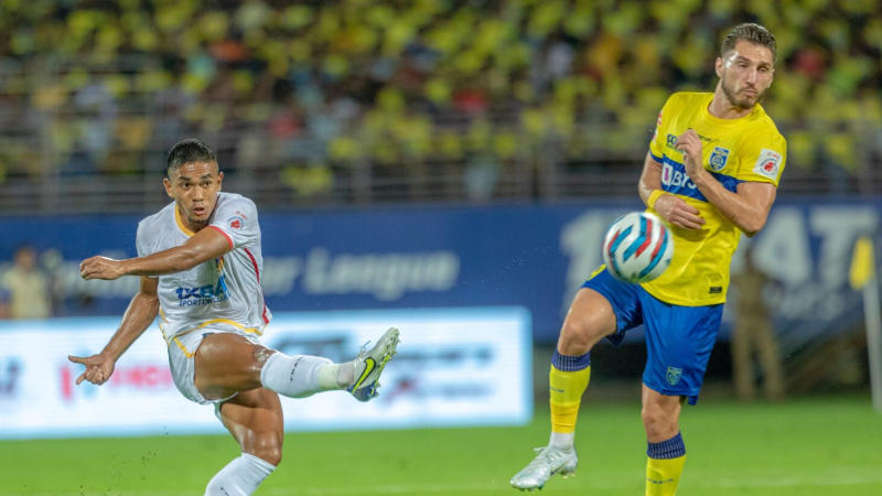 ISL 2024: Kerala Blasters and East Bengal FC to Square Off in search of First Win