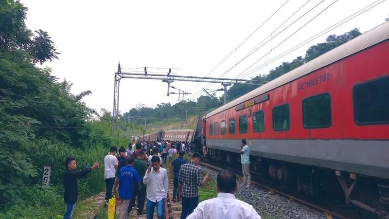 Lokmanya Tilak Express derailed