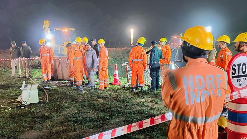 Madhya Pradesh: 10-Year-Old Boy Falls Into Borewell In Guna, Rescue Operation Underway