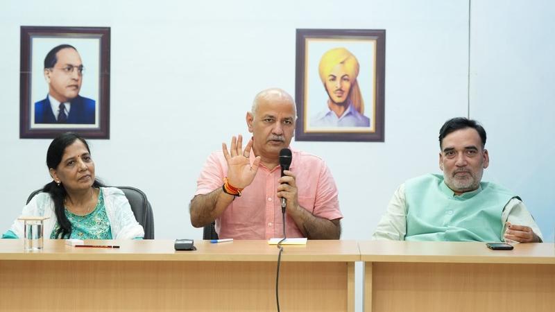 Manish Sisodia's meeting with MLAs