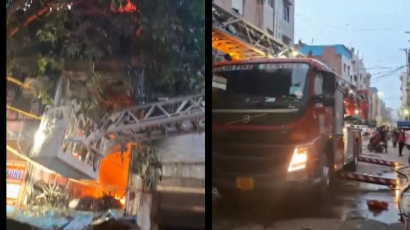 Massive Fire Broke Out at Delhi Furniture Market