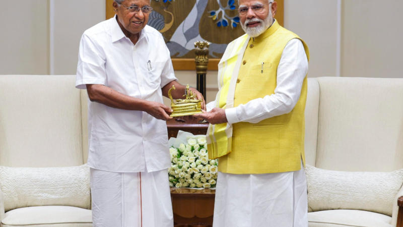 PM MODI & CM Pinarayi Vijayan