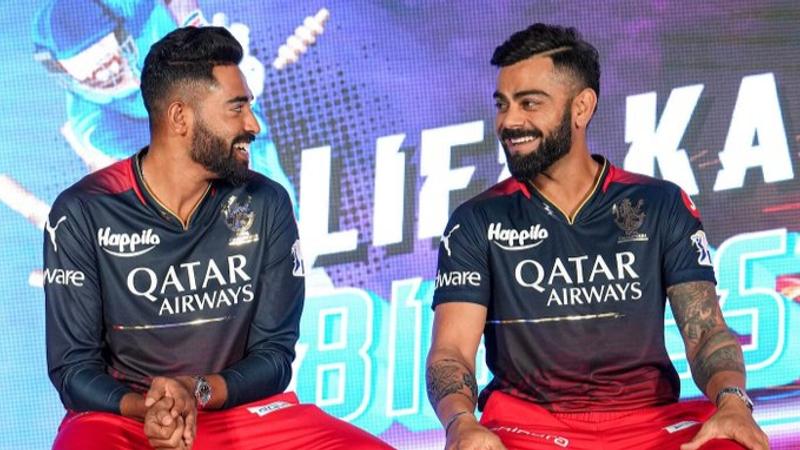 Mohammed Siraj and Virat Kohli