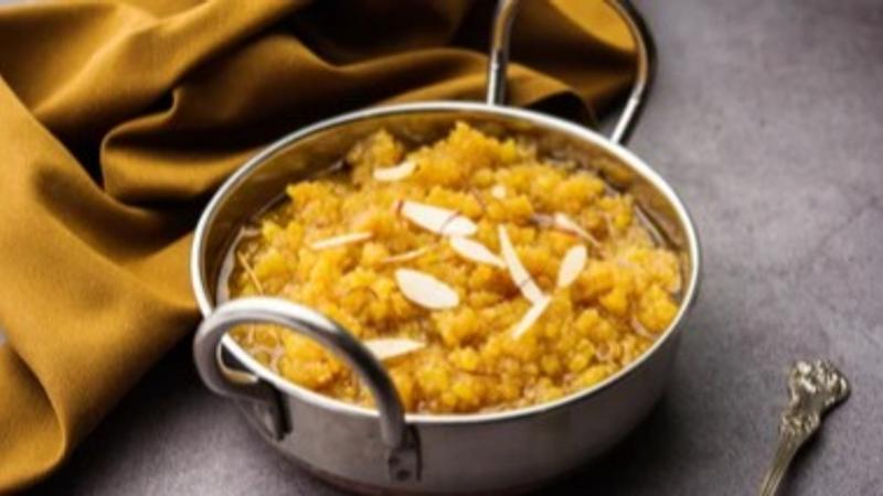 Moong dal halwa