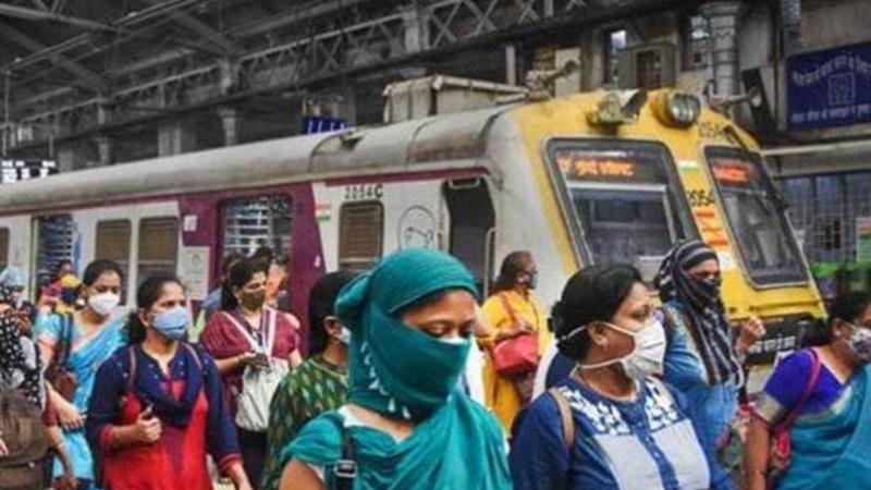 Mumbai local train