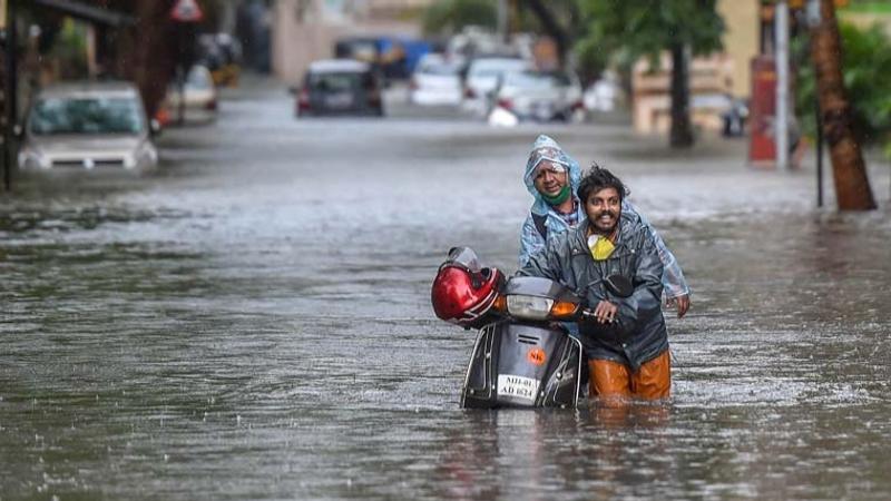 Schools, colleges shut on Tue in Mumbai, Thane, Ratnagiri-Sindhudurg