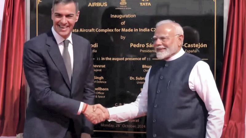 Narendra Modi and Pedro Sanchez