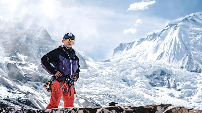 Nepal's 18-Year-Old Nima Rinji Sherpa Becomes Youngest Climber to Scale 14 Tallest Peaks