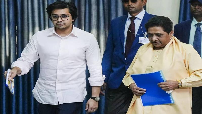 BSP Chief Mayawati and Party Leader Akash Anand