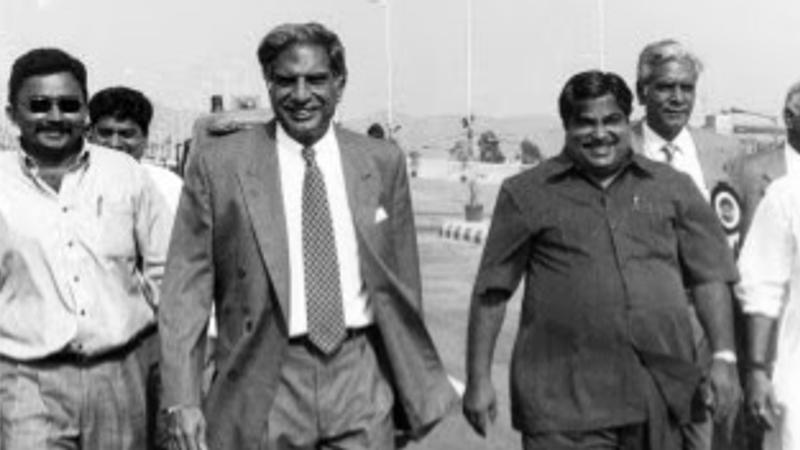 Nitin Gadkari old video about ratan tata simplicity goes viral 