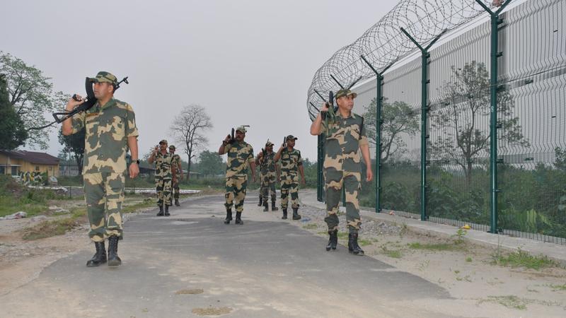 Patrolling on borders by BSF