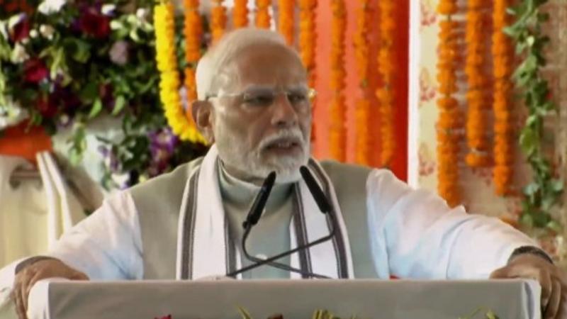 PM Modi announces projects worth Rs 6,700 in Varanasi