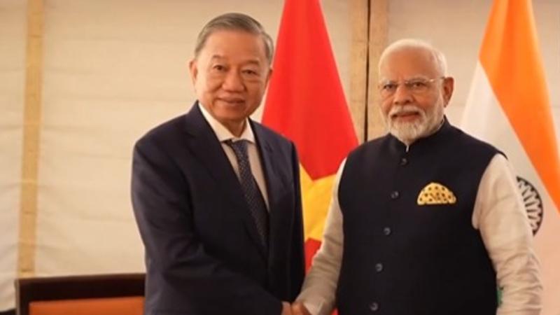 PM Modi holds bilateral meeting with Vietnamese President in US