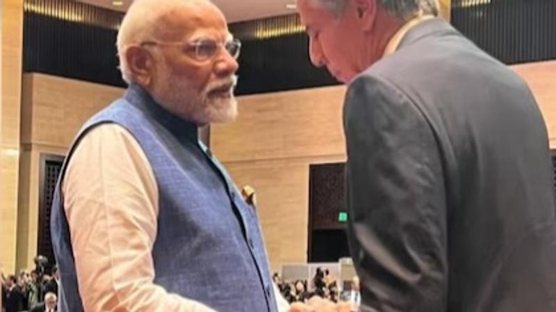 PM Modi interacts with US secretary of State Blinken in Laos 