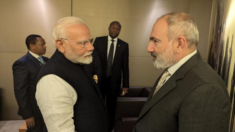 PM Modi & Nikol Pashinyan