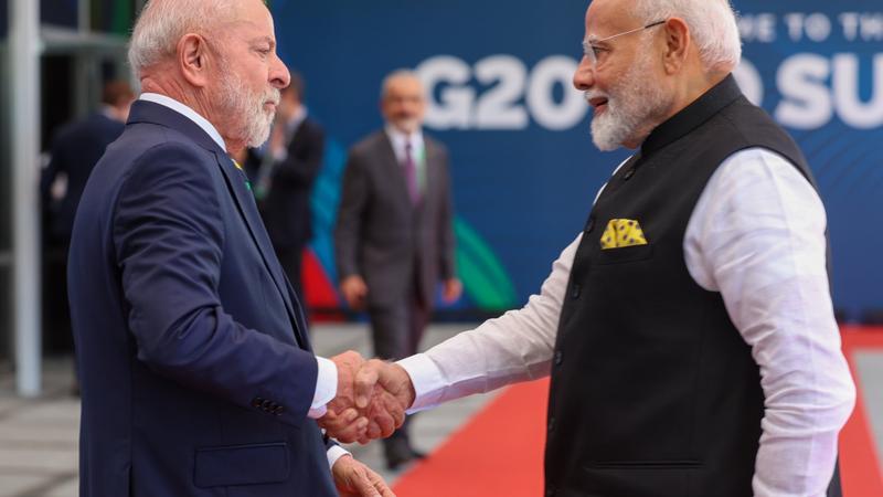 PM Modi welcomed by Brazilian PM in G20