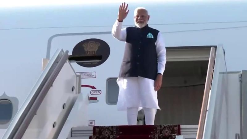 PM Modi Emplanes From Moscow, To Be The First Indian PM To Visit Austria In Over 40 Years 