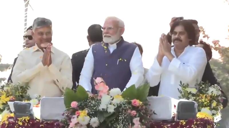  Prime Minister Modi and Chief Minister Naidu did road show in Visakhapatnam