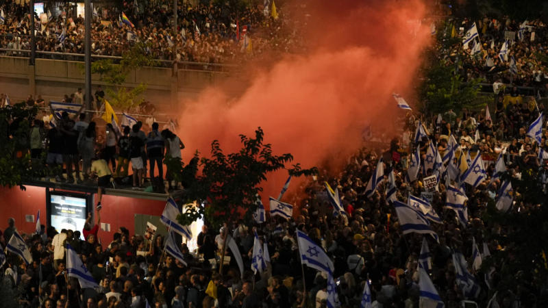 Protests in Tel Aviv over Hamas kills hostages 