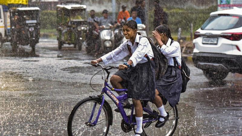 Pune Weather: Heavy Rains Lash City; IMD Issues Red Alert for Maharashtra