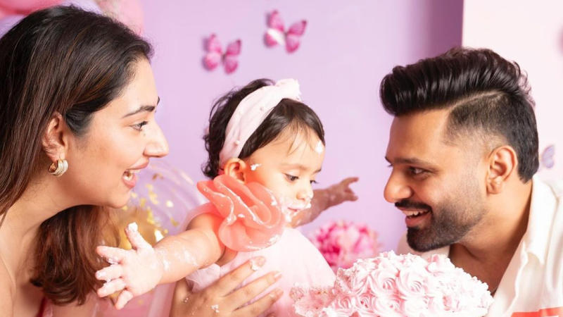 Rahul Vaidya and Disha Parmar with their daughter Navya.