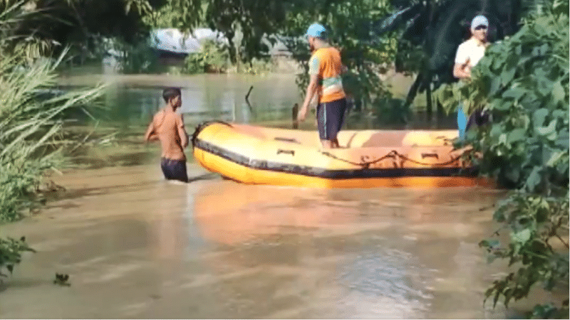 Bihar flood situation grim, several embankments breached