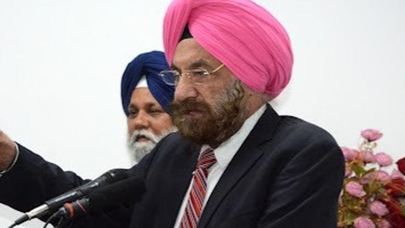 sgpc and canadian sikh mp urged to raise issue of turban ban in quebec province