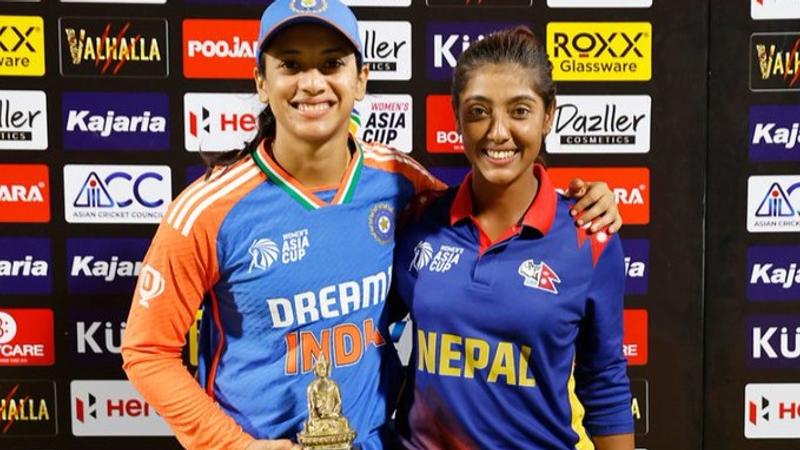 Smriti Mandhana and Indu Barma 