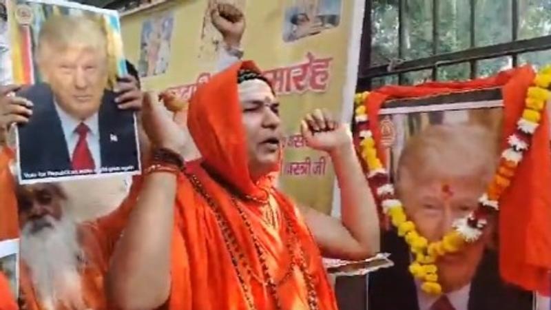 Special Yagna Held at Delhi's Shahdara for Donald Trump's Win