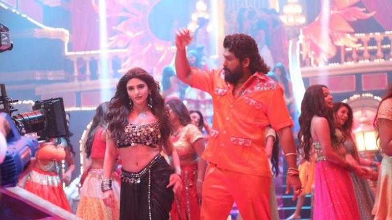 Sreeleela To Perform Item Song With Allu Arjun In Pushpa 2, LEAKED Photo From Sets Goes Viral