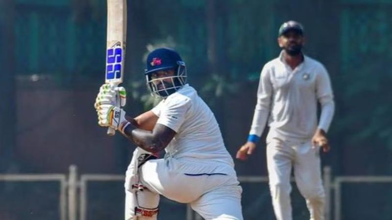 Suryakumar Yadav in action for Mumbai 