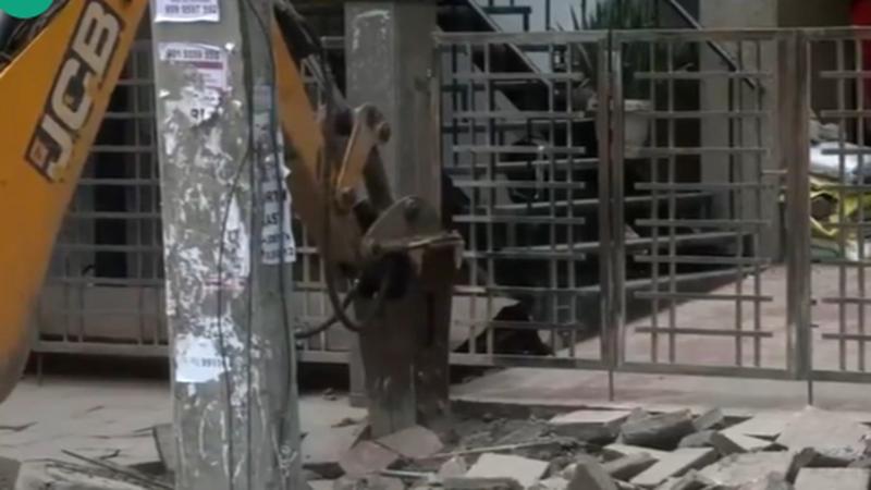 Three Deaths in Delhi Basement Lead to Demolition Drive