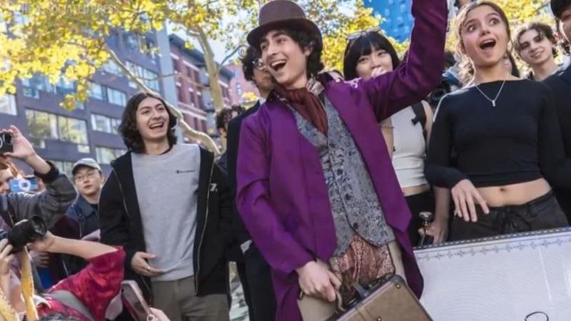 Timothée Chalamet crashes his own look-alike contest after police shut down crowded event