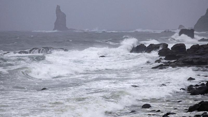 Typhoon Shanshan Hits Japan: