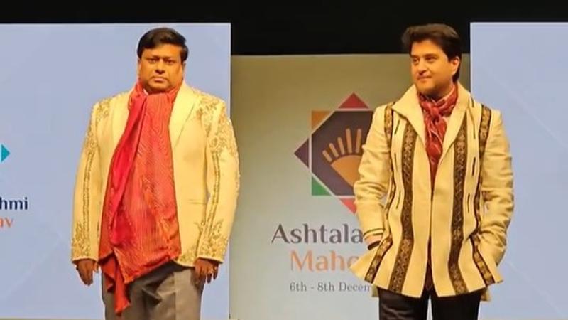 Union Minister Ramp Walked at the Ashtalakshmi Mahotsav Fashion Show