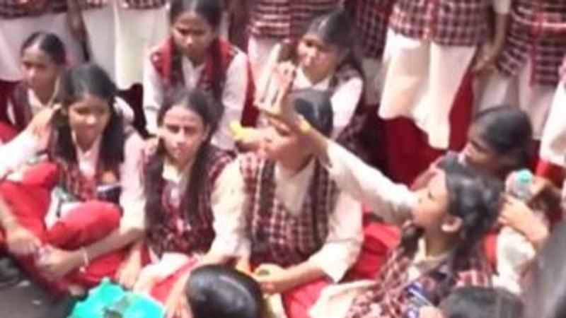 Video Shows Angry Students Protest Poor Amenities at Bhopal School