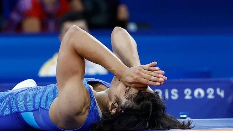 Vinesh Phogat First Reaction after Loosing Silver Medal 