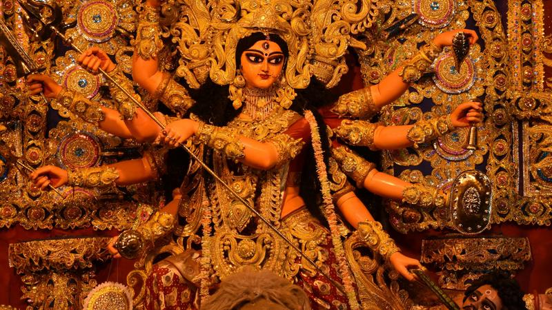 West Bengal's Durga Puja Faces Economic Setback Amidst Grief Over RG Kar Incident