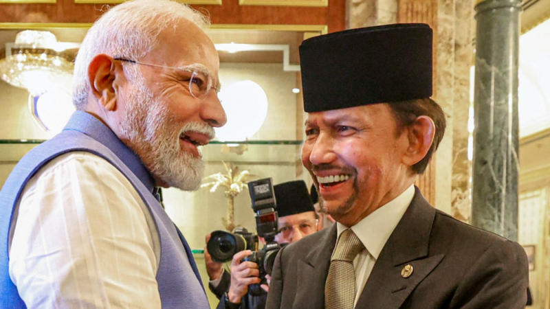 On the second day of Prime Minister Narendra Modi’s visit to Brunei, he met the Prime Minister of Brunei and Sultan, Haji Hassanal Bolkiah.