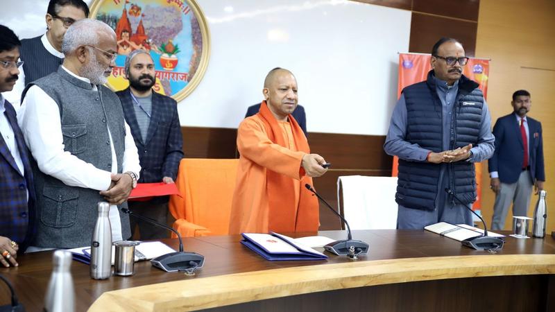 yogi adityanath in prayagraj